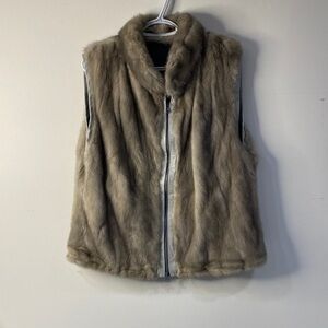 No Tag - Women's Fur Vest - Brown